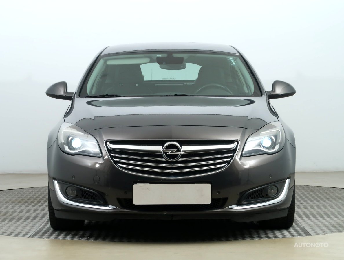 Opel Insignia, 2013 - pohled č. 2