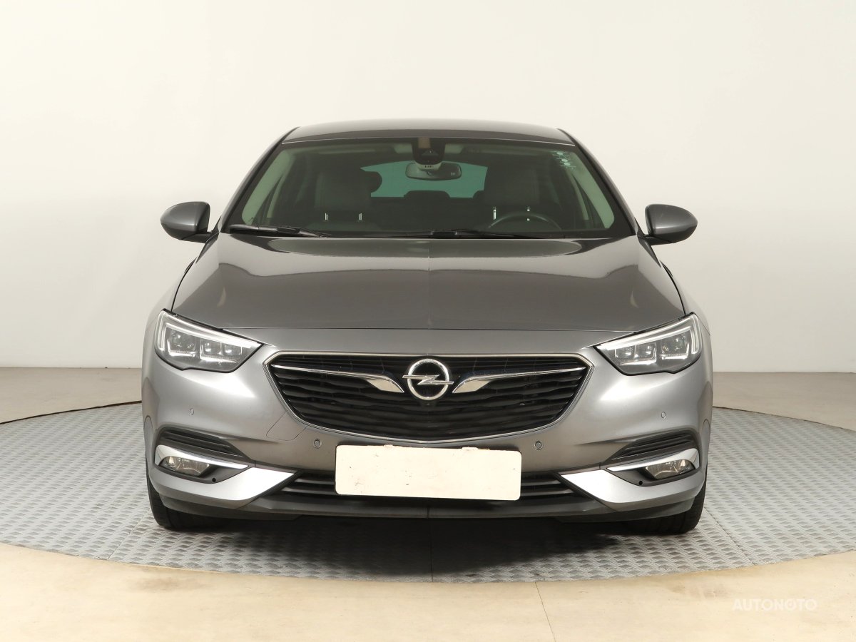 Opel Insignia, 2020 - pohled č. 2