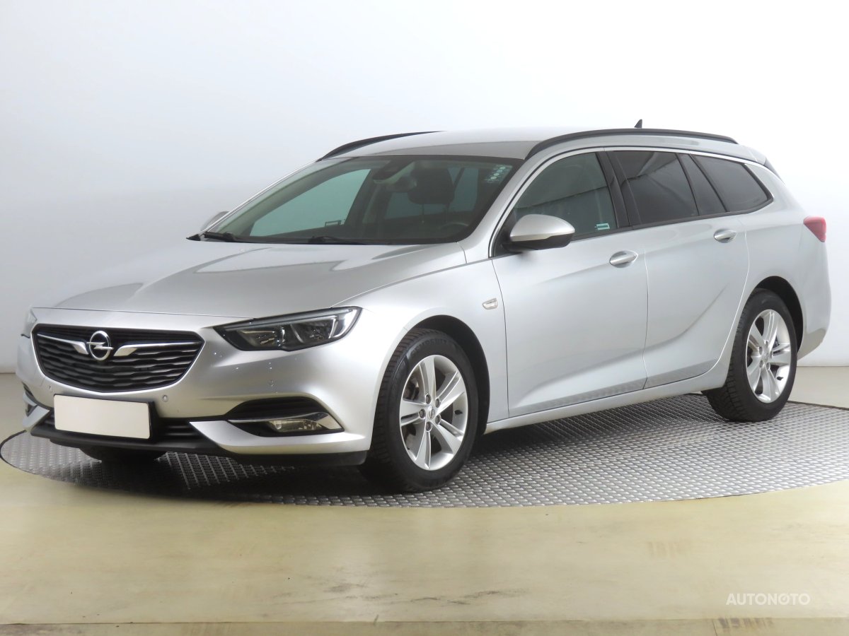 Opel Insignia, 2018 - pohled č. 3