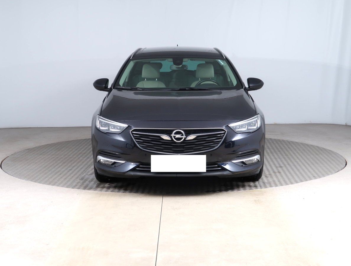 Opel Insignia, 2020 - pohled č. 2