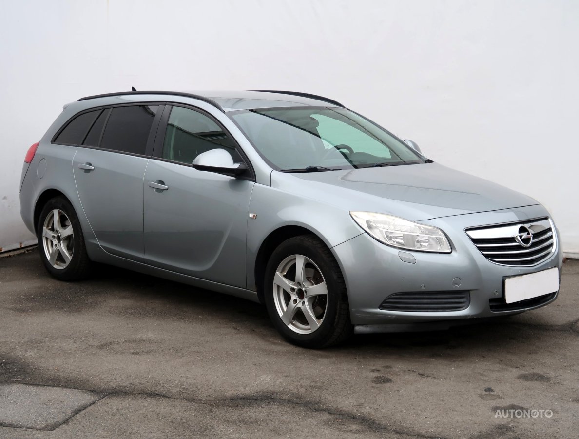 Opel Insignia, 2011 - pohled č. 1