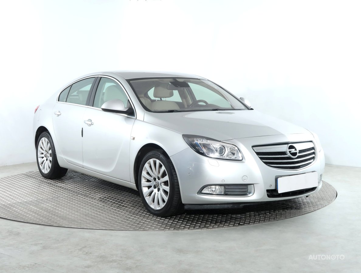 Opel Insignia, 2011 - pohled č. 1