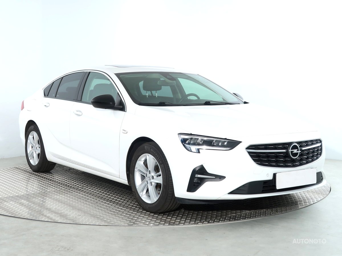 Opel Insignia, 2022 - pohled č. 1