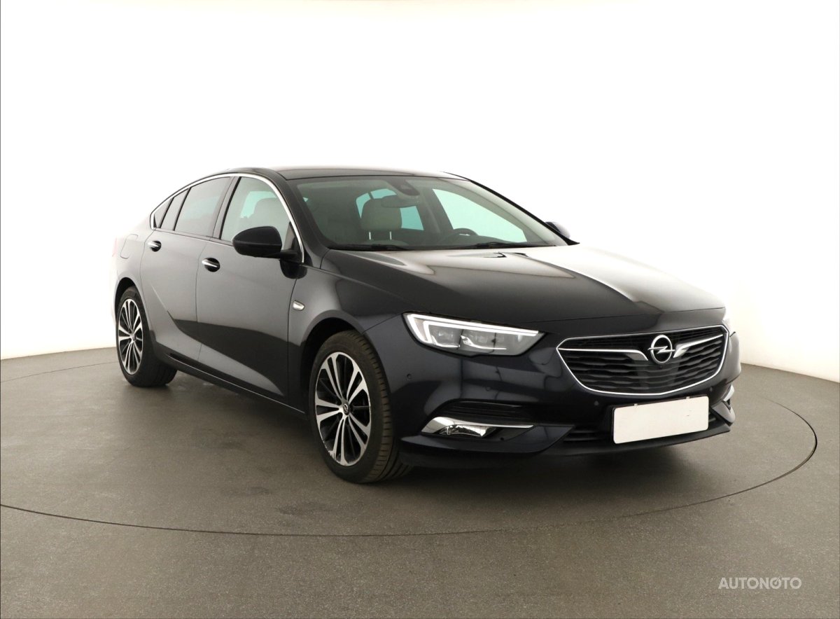 Opel Insignia, 2018 - celkový pohled