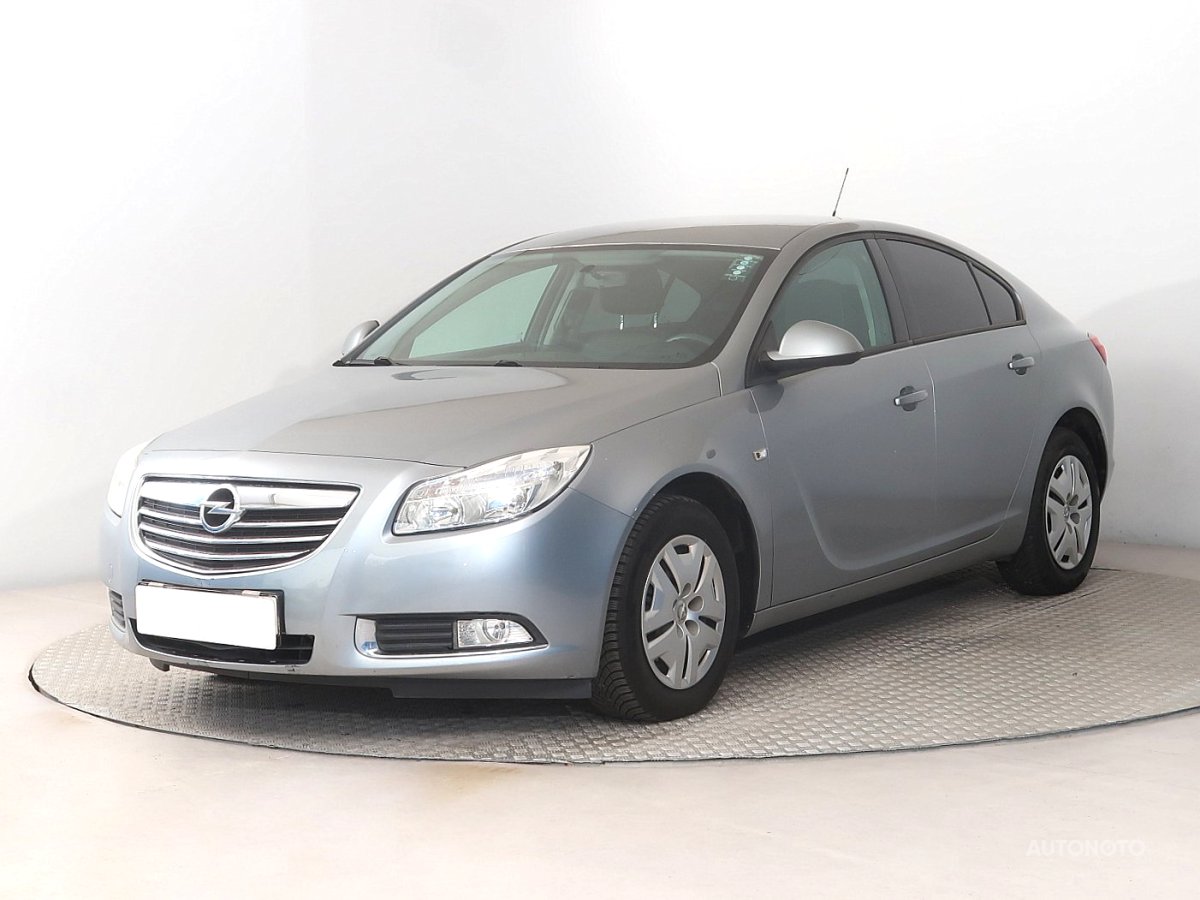 Opel Insignia, 2013 - pohled č. 3