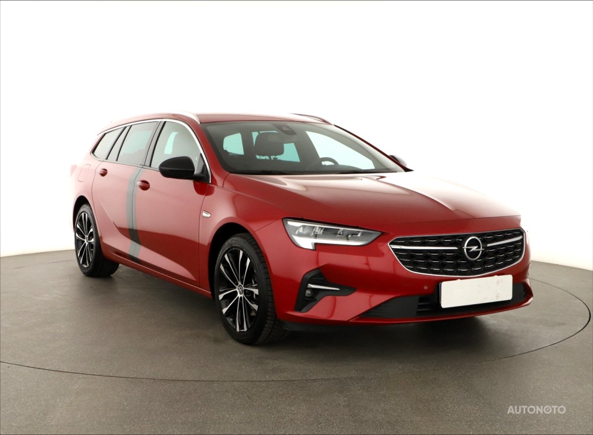 Opel Insignia, 2022 - celkový pohled