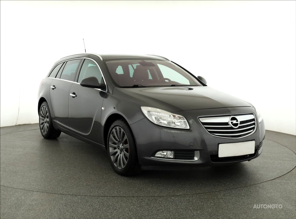 Opel Insignia, 2009 - celkový pohled