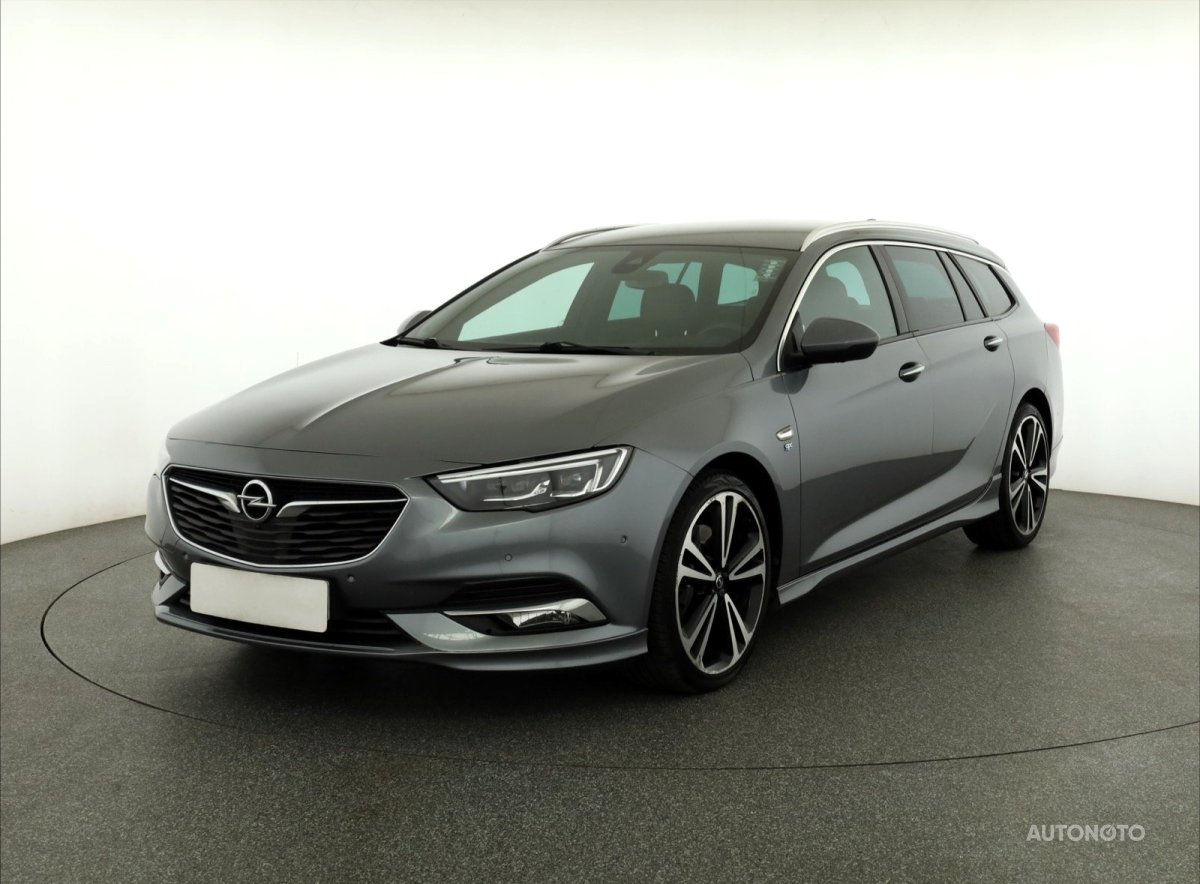 Opel Insignia, 2017 - pohled č. 3