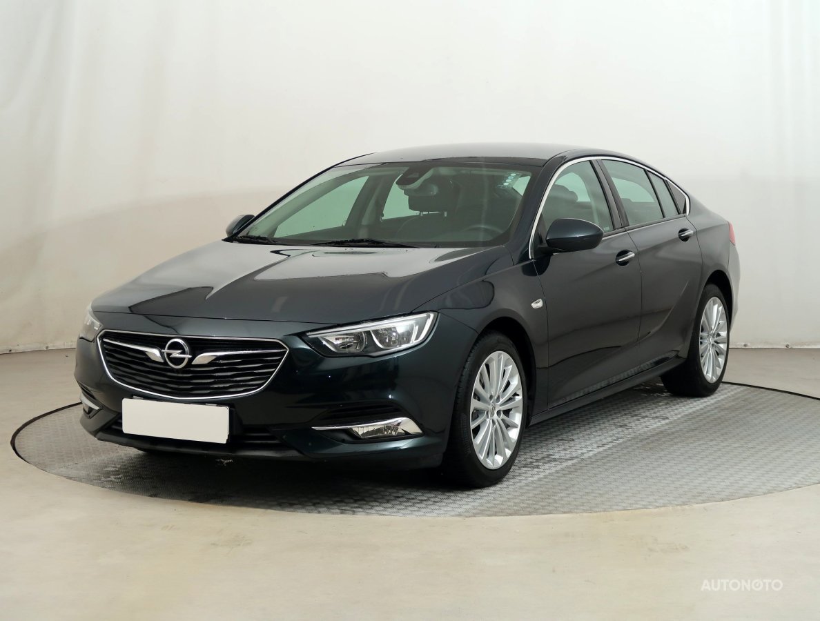 Opel Insignia, 2017 - pohled č. 3