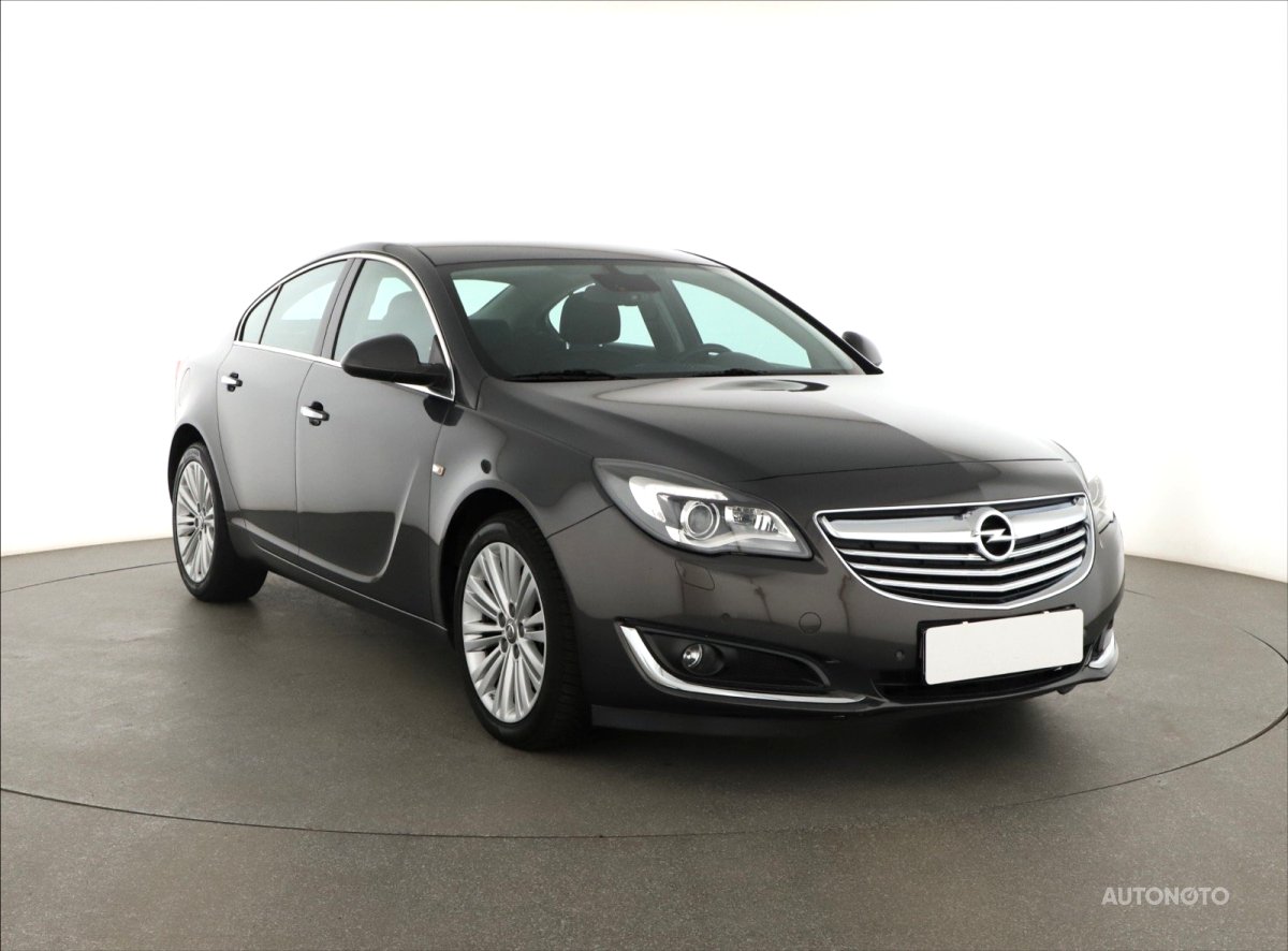 Opel Insignia, 2014 - celkový pohled