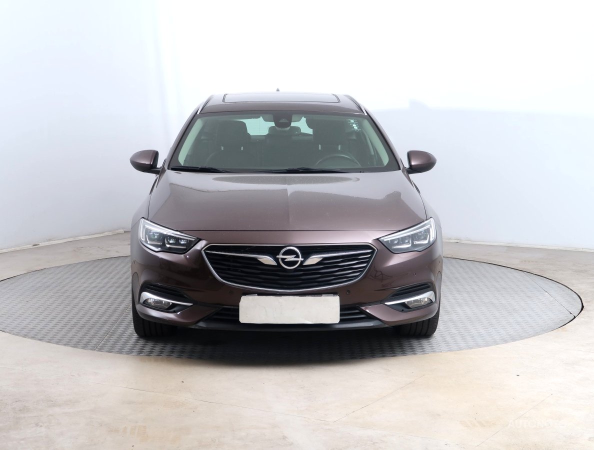 Opel Insignia, 2017 - pohled č. 2