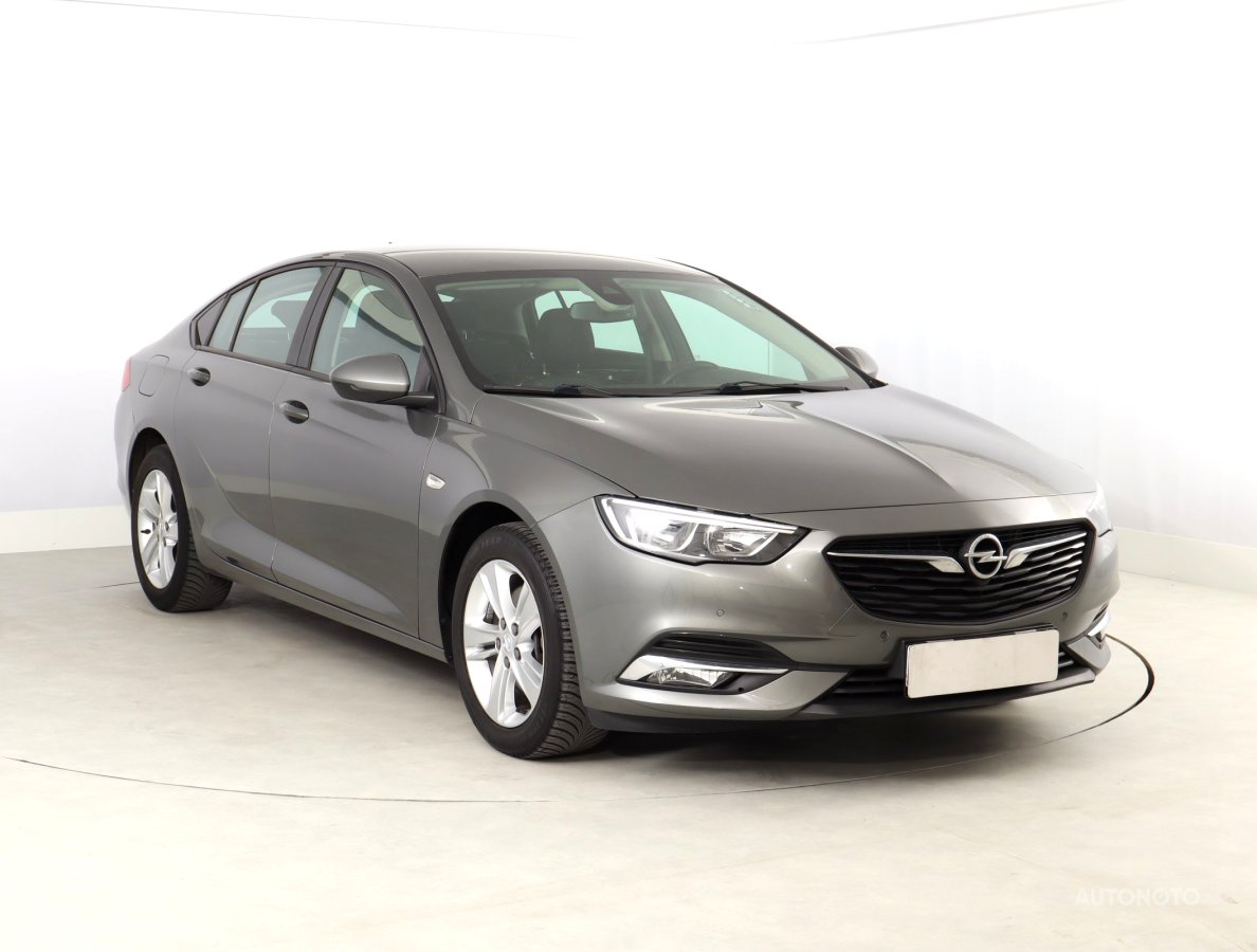 Opel Insignia, 2018 - celkový pohled