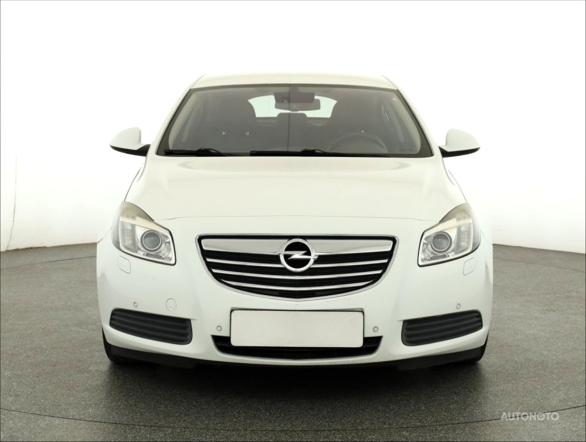 Opel Insignia, 2010 - pohled č. 2