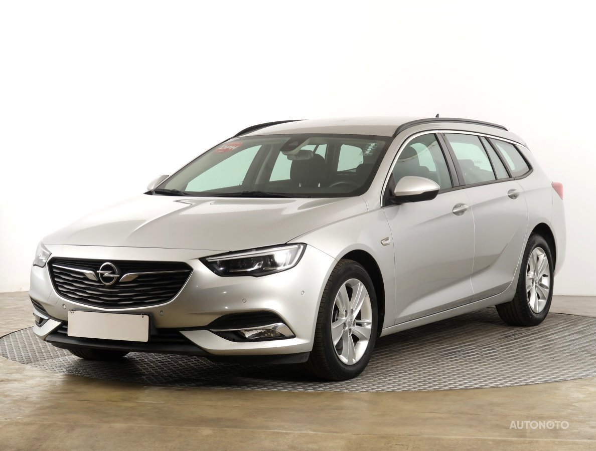 Opel Insignia, 2018 - pohled č. 3