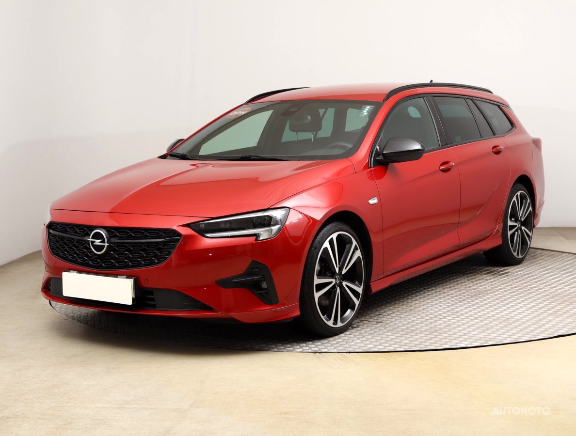 Opel Insignia, 2022 - pohled č. 3