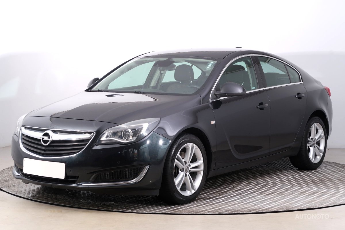 Opel Insignia, 2016 - pohled č. 3