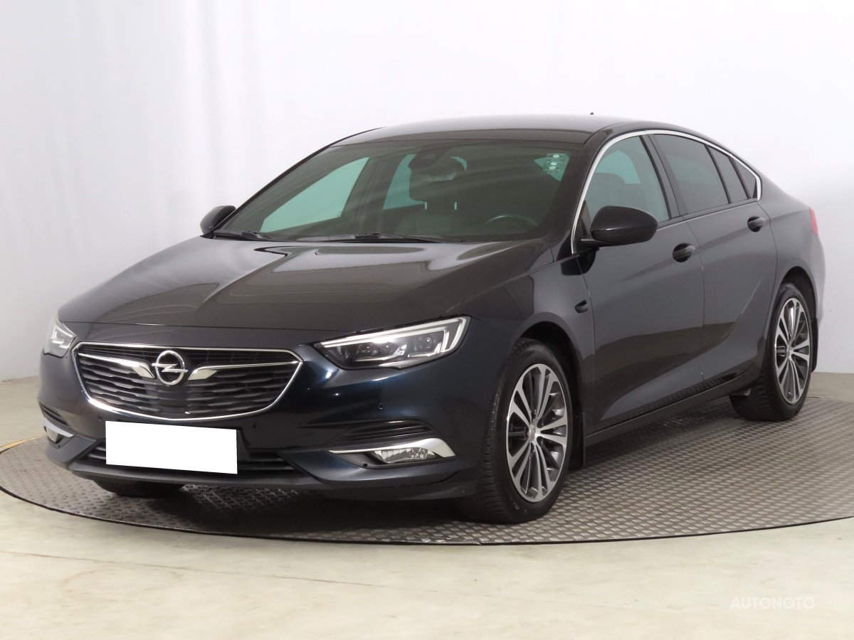 Opel Insignia, 2018 - pohled č. 3