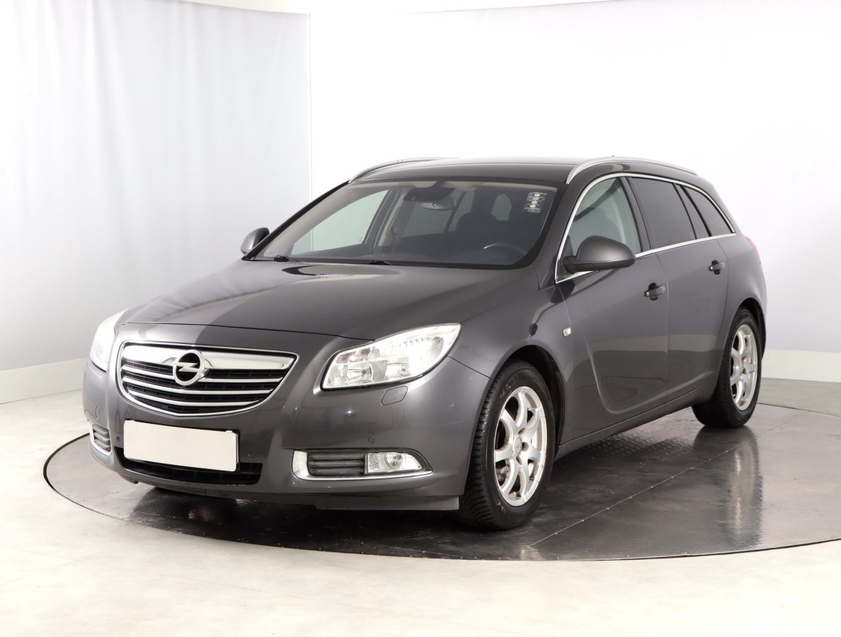 Opel Insignia, 2012 - pohled č. 3
