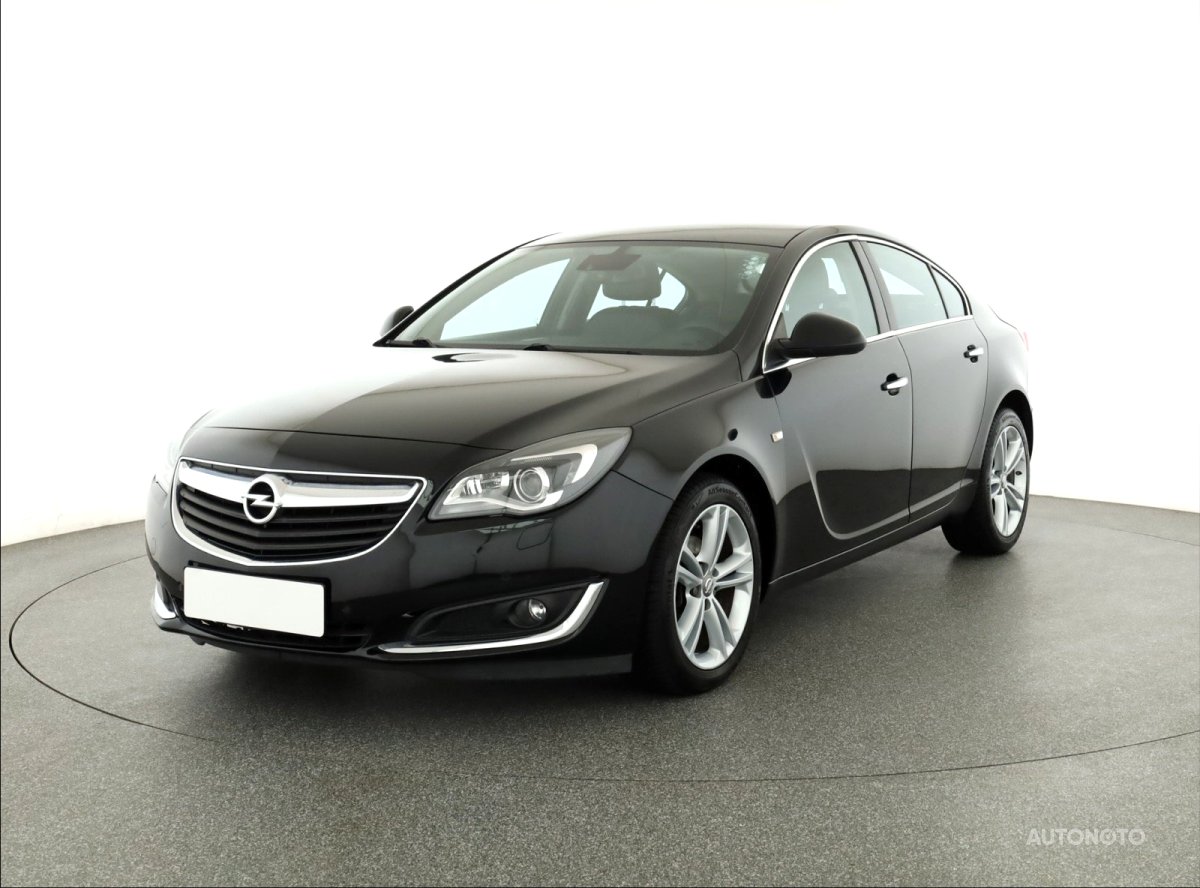 Opel Insignia, 2017 - pohled č. 3