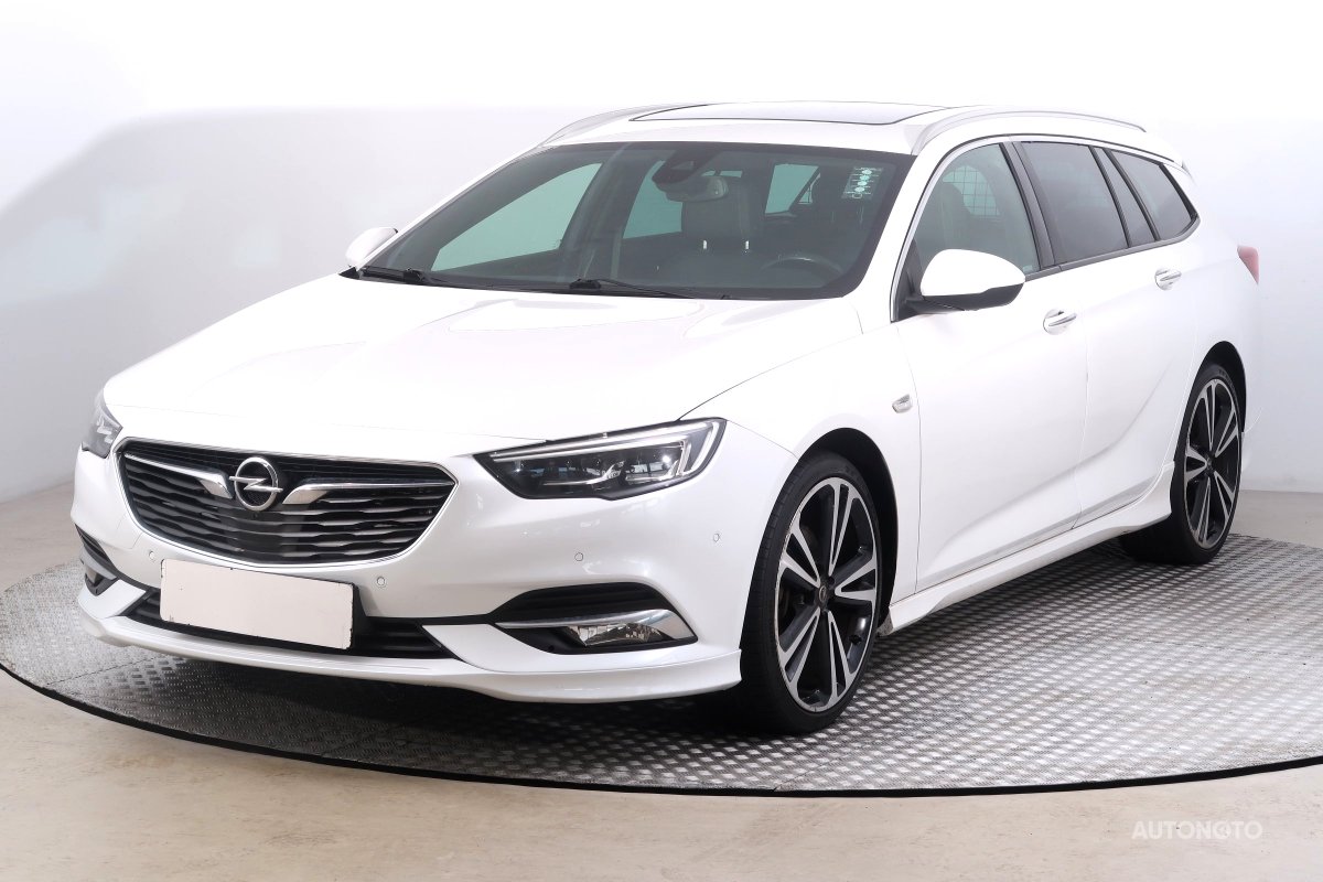 Opel Insignia, 2018 - pohled č. 3