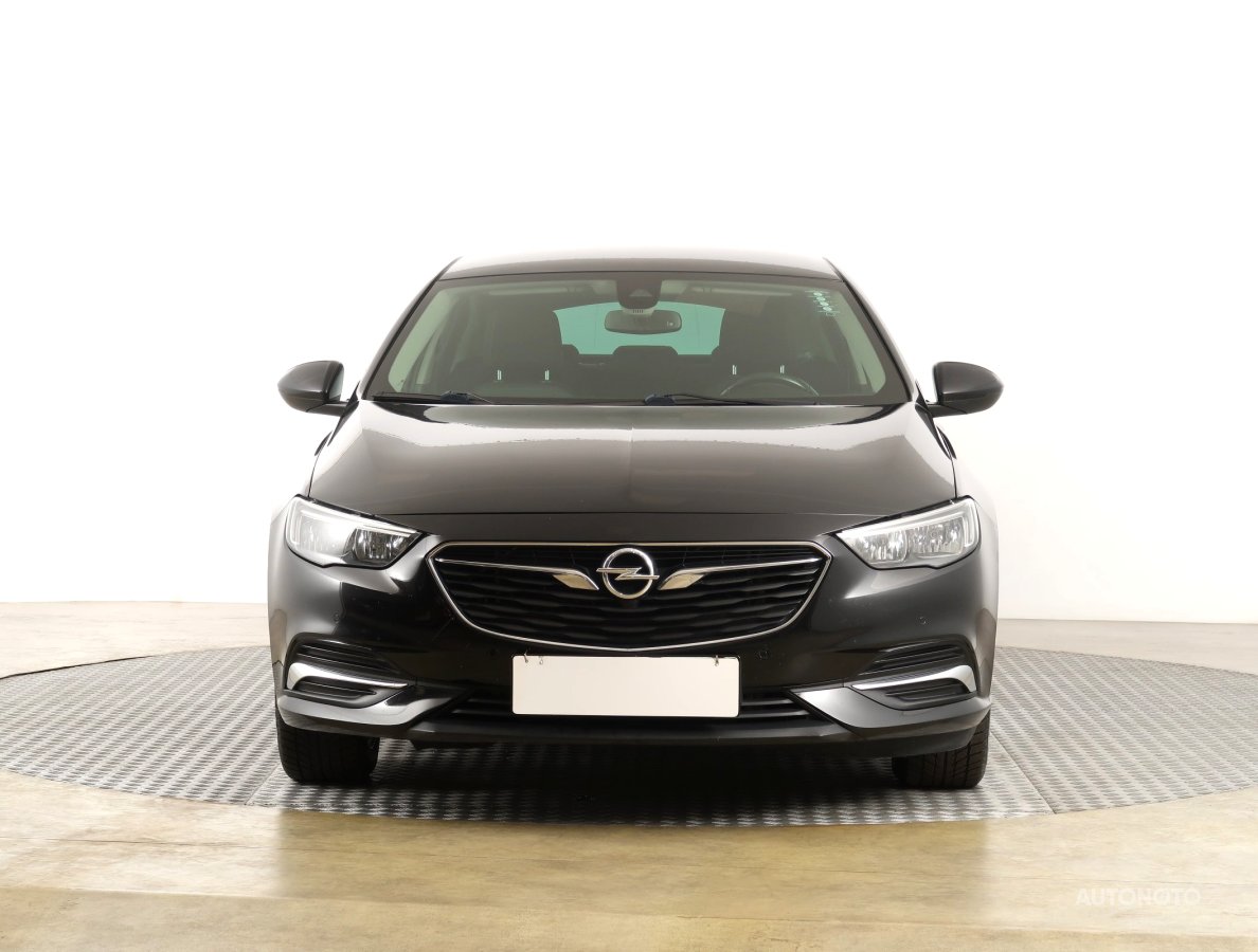 Opel Insignia, 2018 - pohled č. 2
