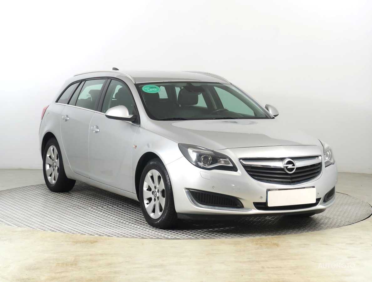 Opel Insignia, 2015 - celkový pohled