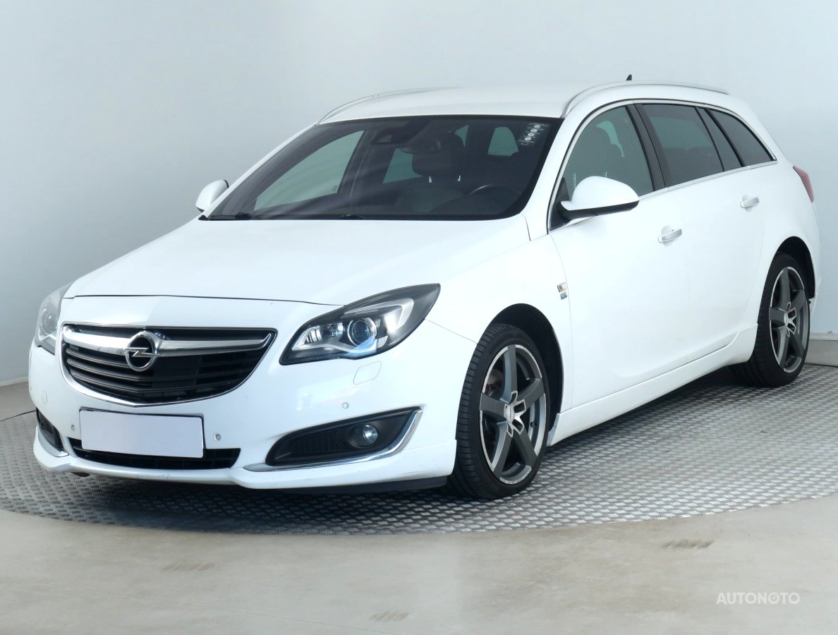 Opel Insignia, 2013 - pohled č. 3