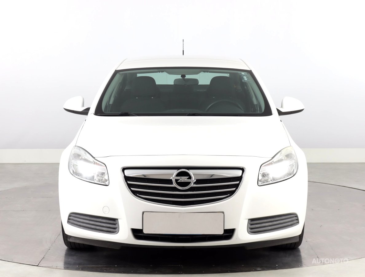 Opel Insignia, 2010 - pohled č. 2