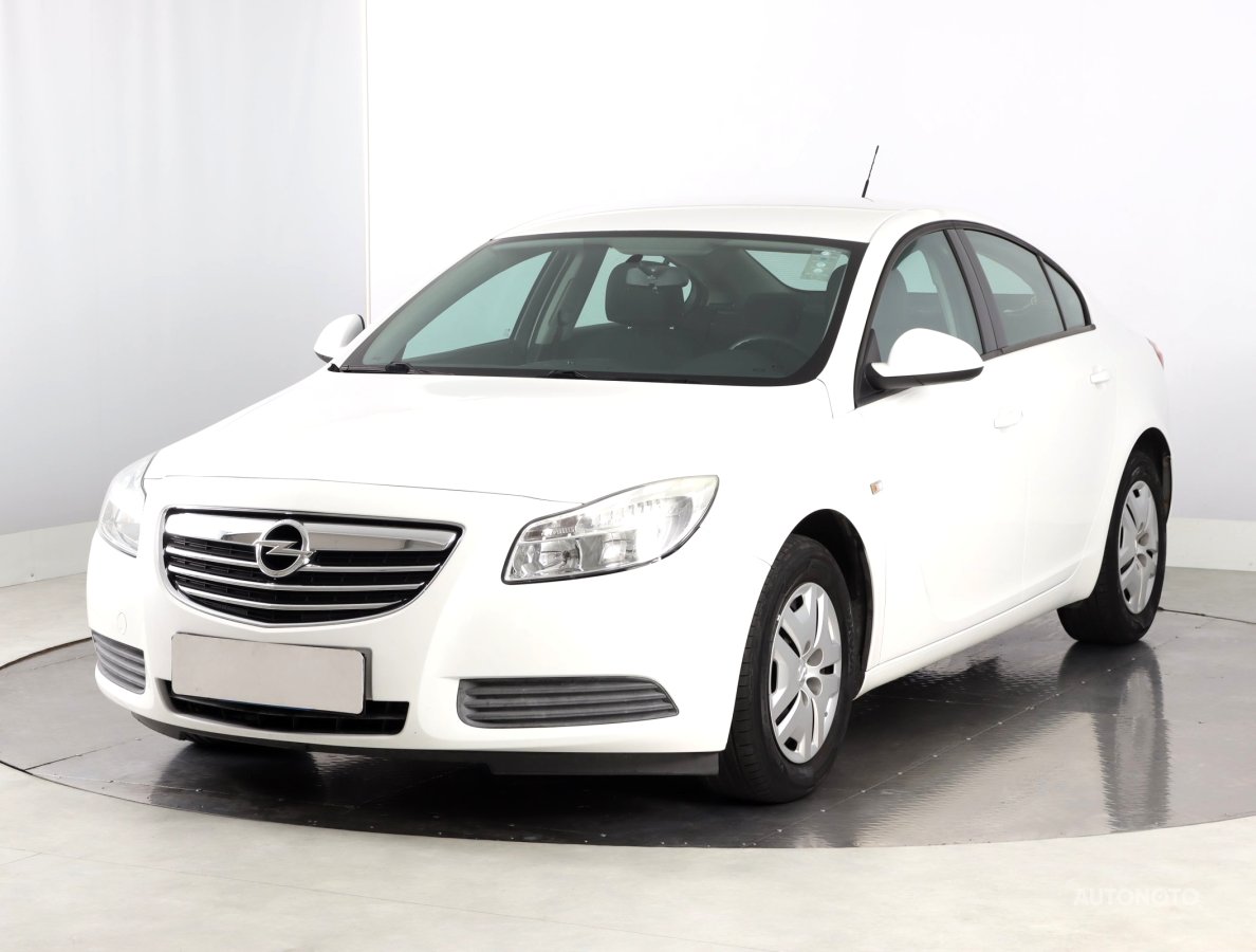 Opel Insignia, 2010 - pohled č. 3