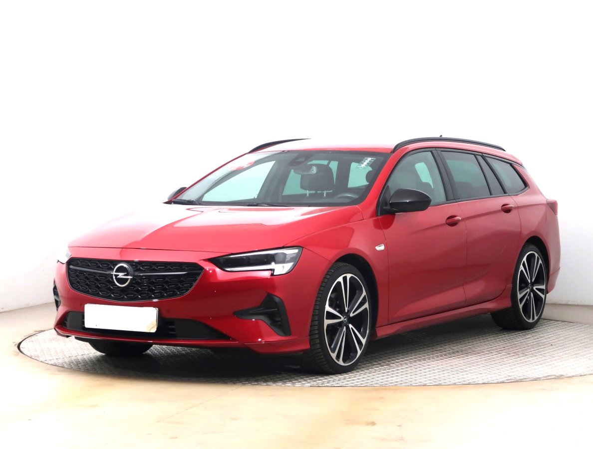 Opel Insignia, 2022 - pohled č. 3