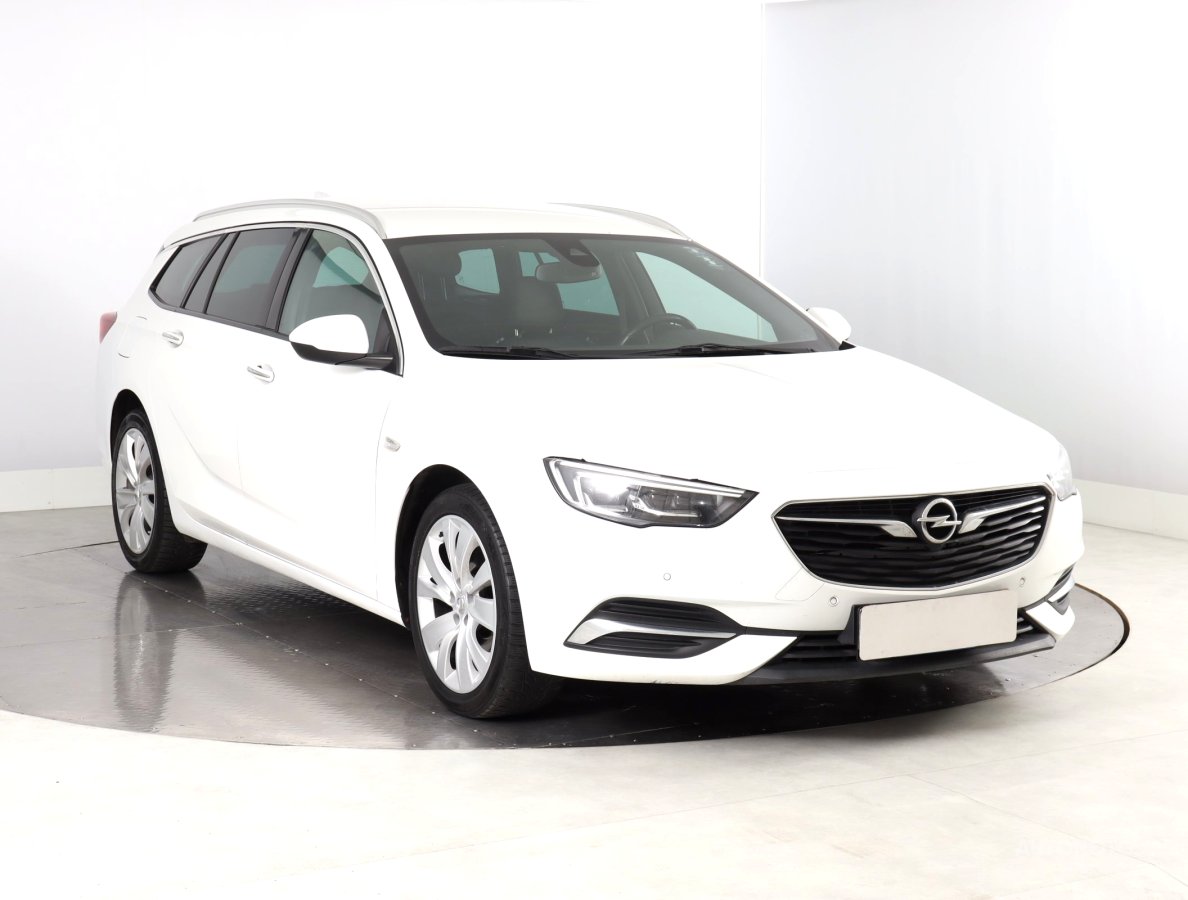 Opel Insignia, 2019 - celkový pohled