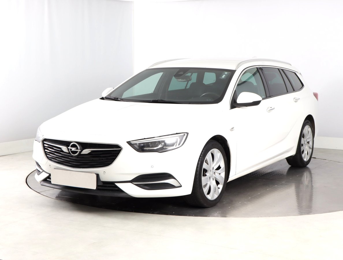 Opel Insignia, 2019 - pohled č. 3