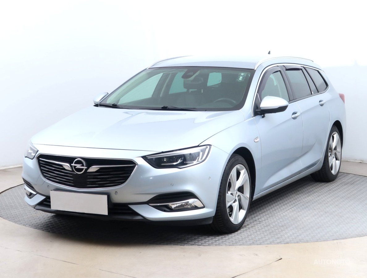 Opel Insignia, 2018 - pohled č. 3