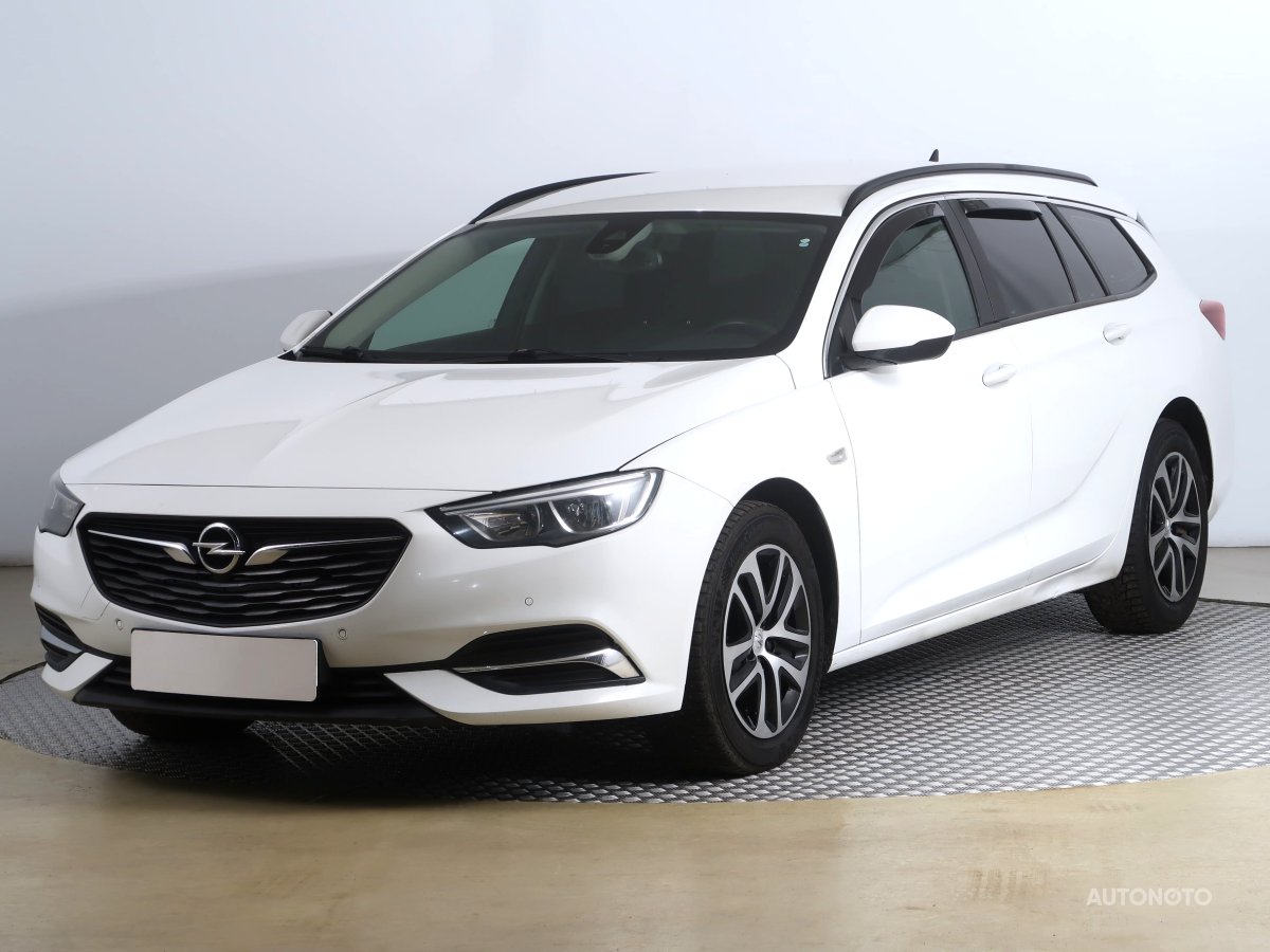 Opel Insignia, 2019 - pohled č. 3