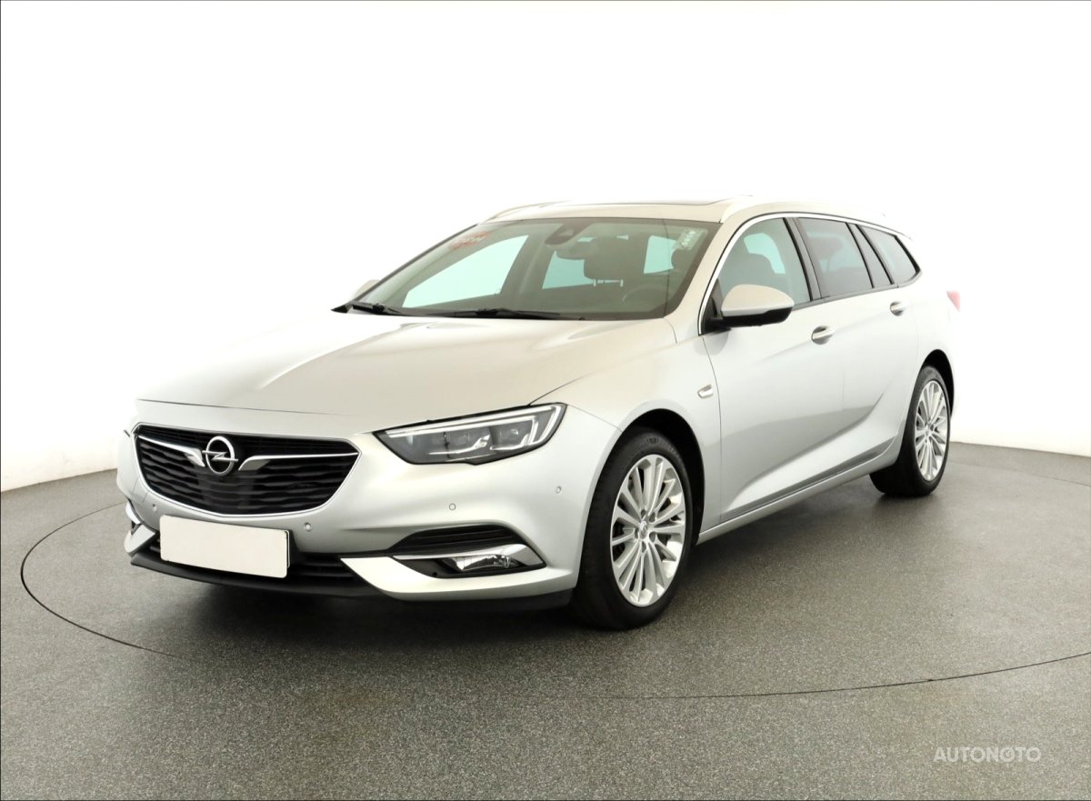 Opel Insignia, 2018 - pohled č. 3