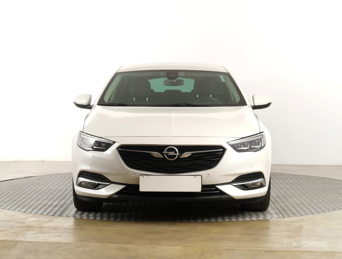 Opel Insignia, 2019 - pohled č. 2