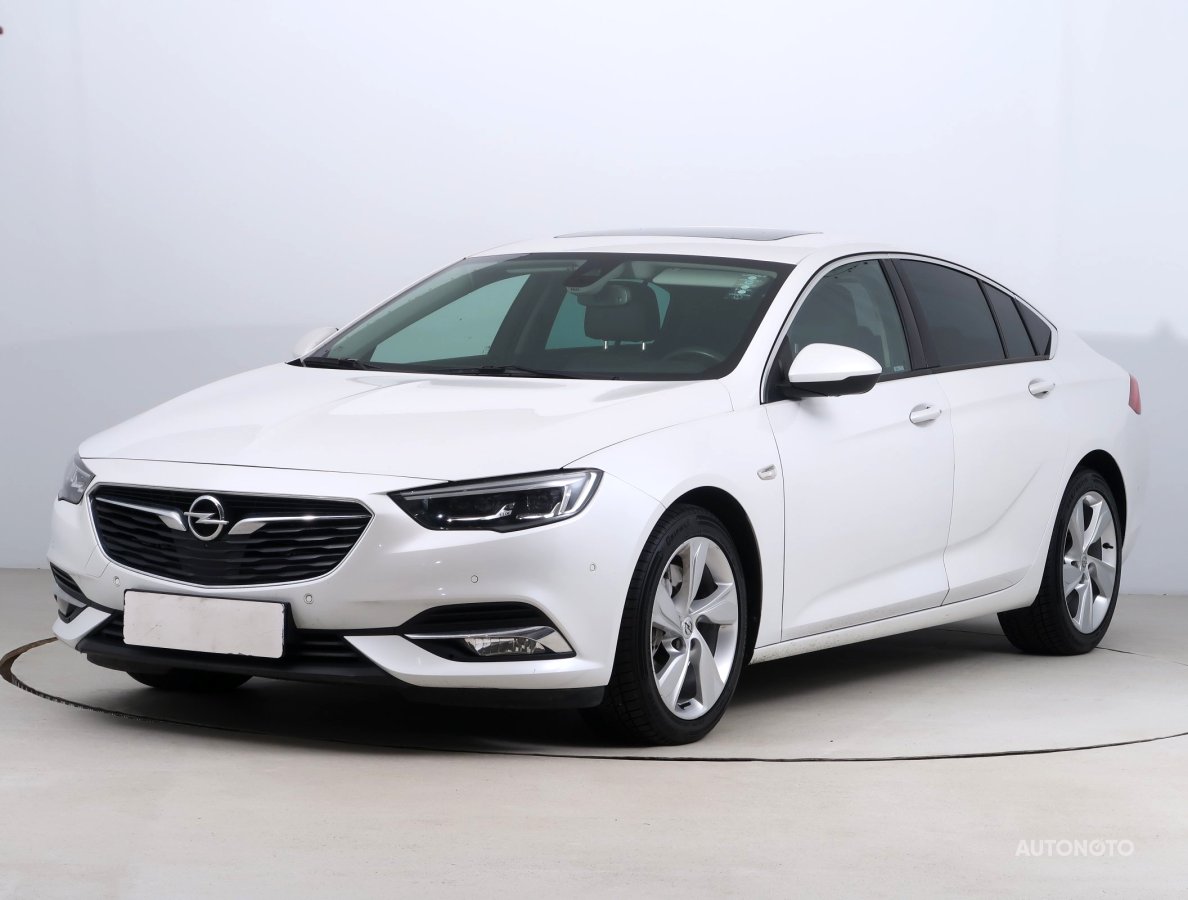 Opel Insignia, 2017 - pohled č. 3