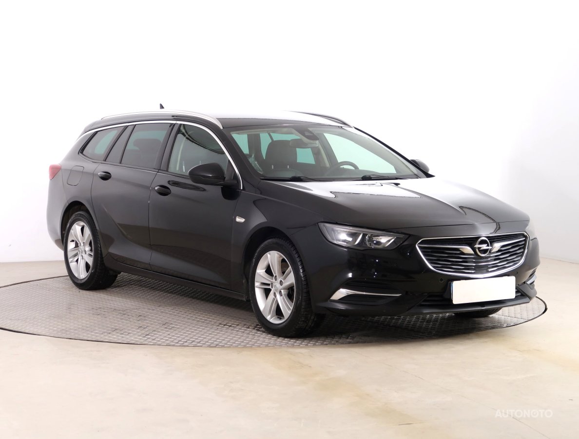 Opel Insignia, 2020 - celkový pohled