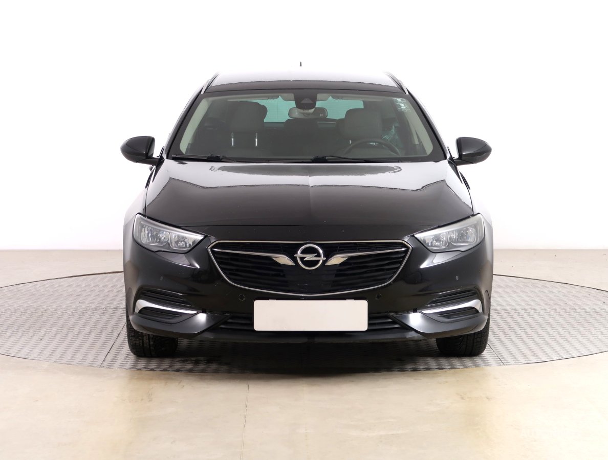 Opel Insignia, 2020 - pohled č. 2