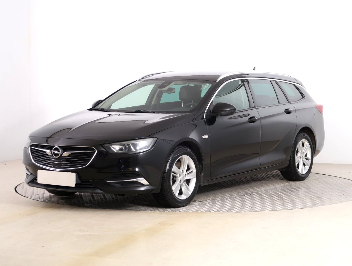 Opel Insignia, 2020 - pohled č. 3