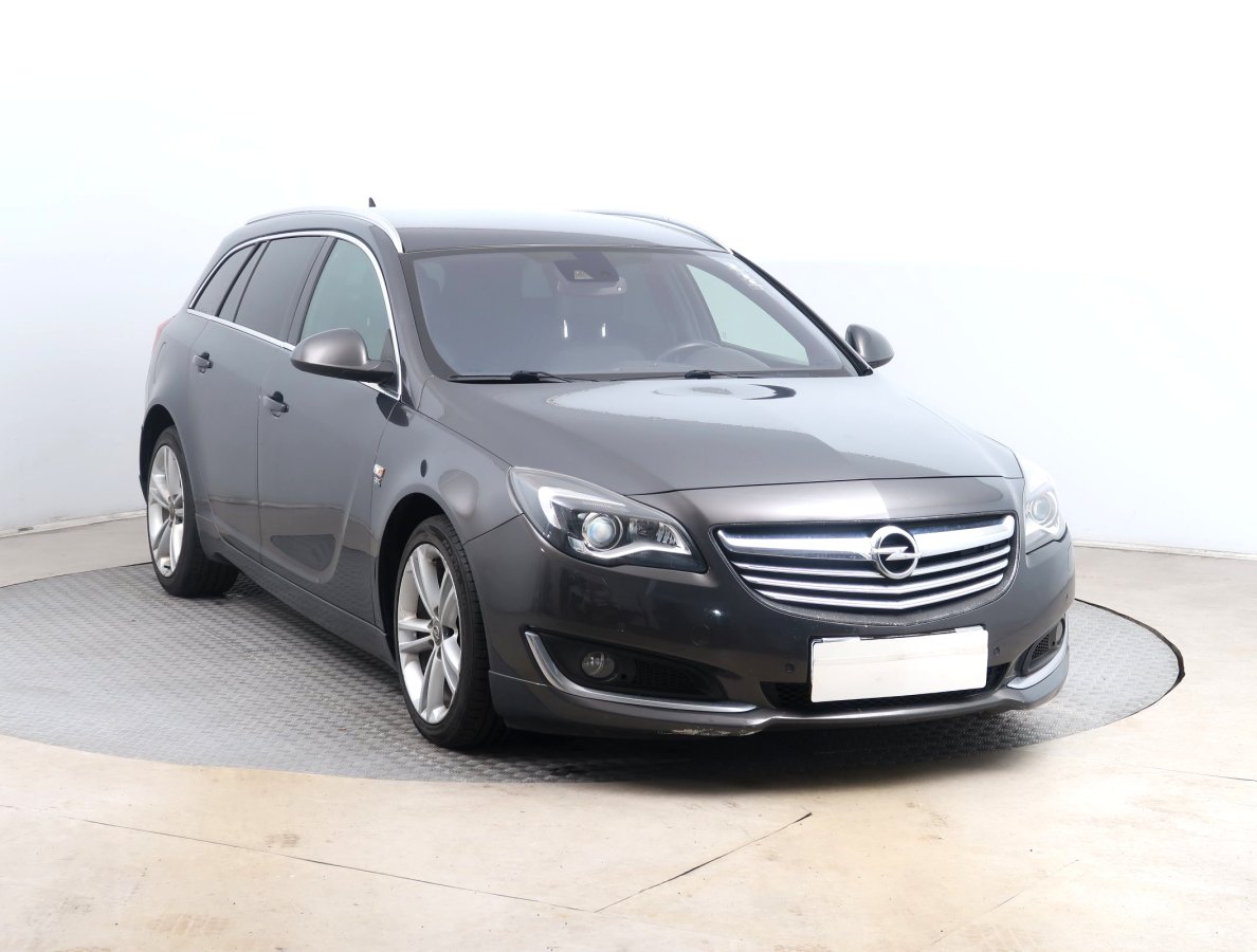 Opel Insignia, 2014 - celkový pohled