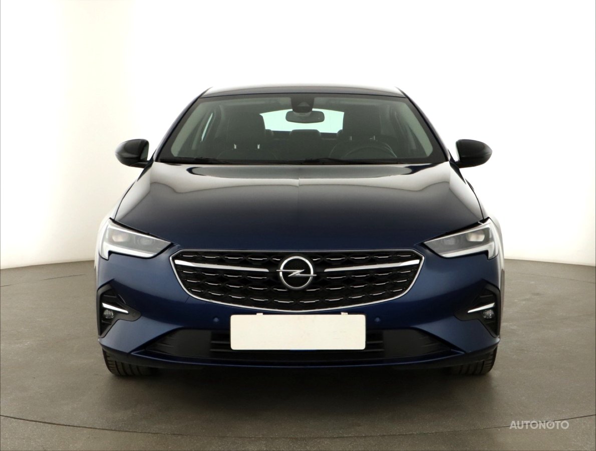 Opel Insignia, 2022 - pohled č. 2