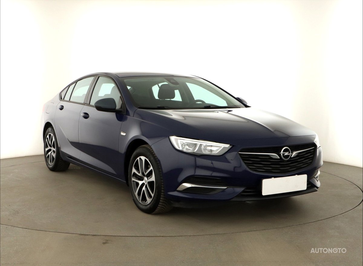 Opel Insignia, 2017 - celkový pohled