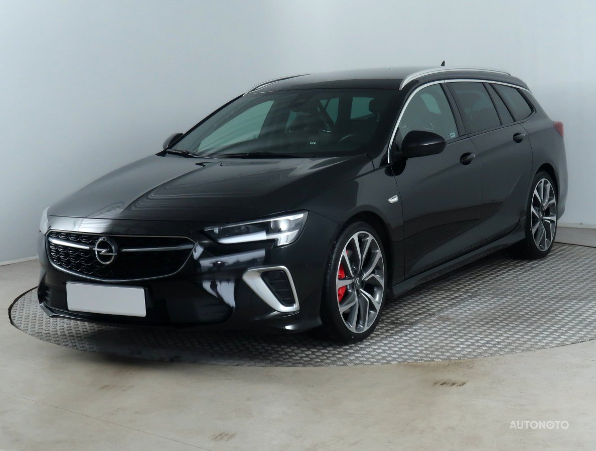 Opel Insignia, 2021 - pohled č. 3