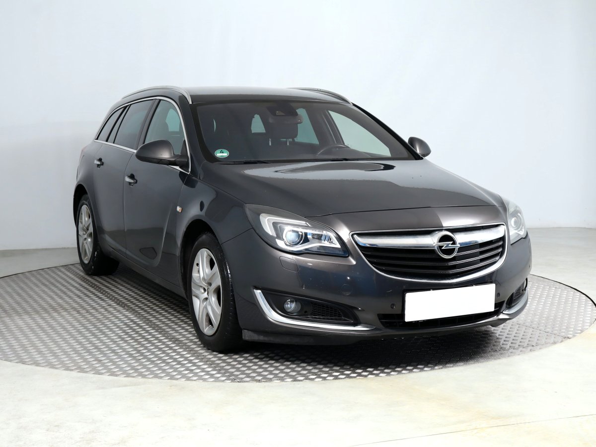 Opel Insignia, 2014 - celkový pohled