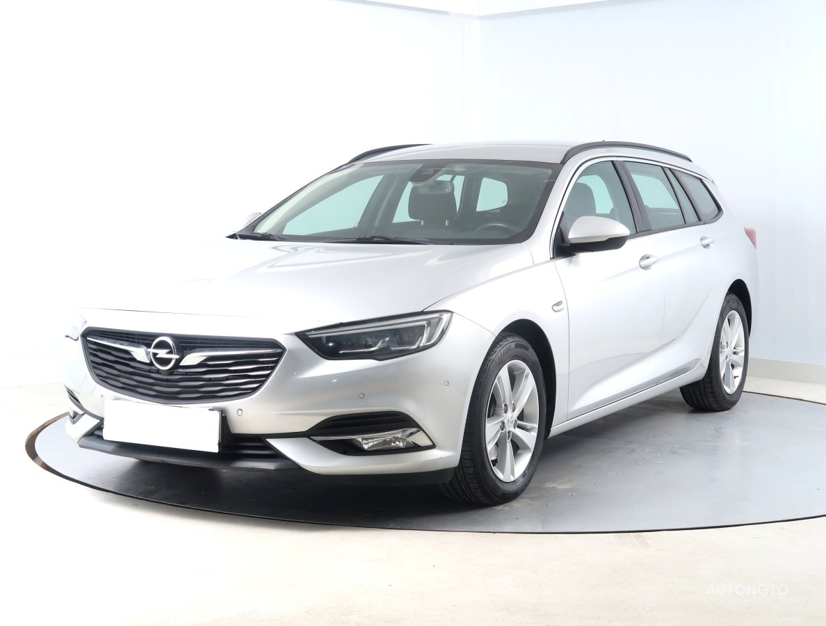 Opel Insignia, 2018 - pohled č. 3