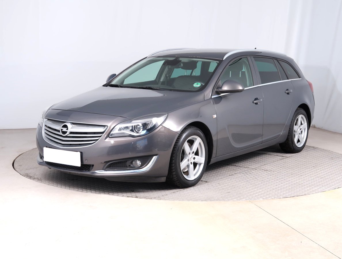Opel Insignia, 2013 - pohled č. 3
