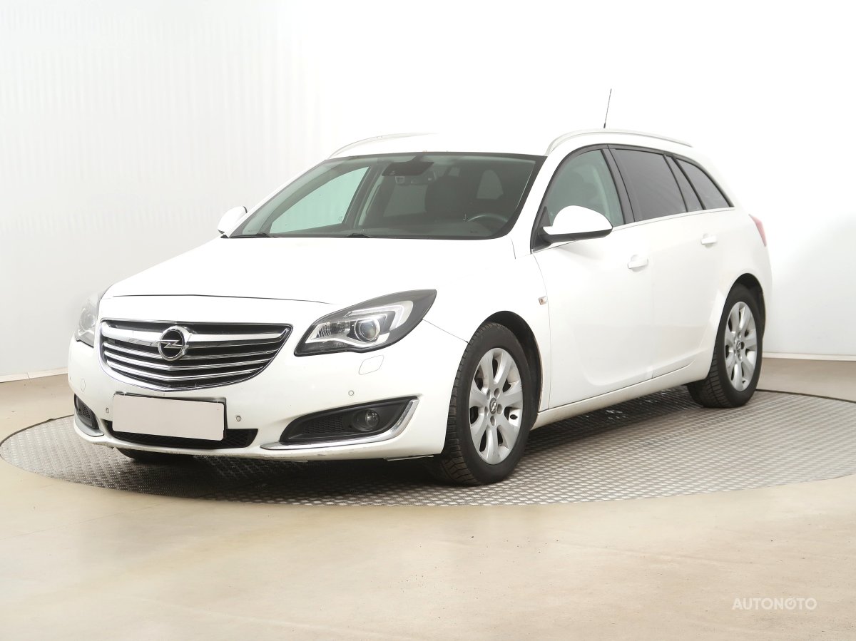 Opel Insignia, 2014 - pohled č. 3
