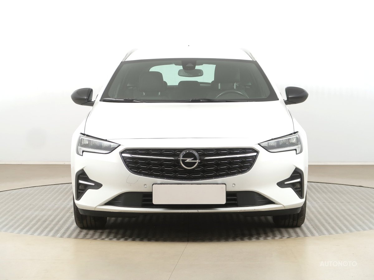 Opel Insignia, 2021 - pohled č. 2