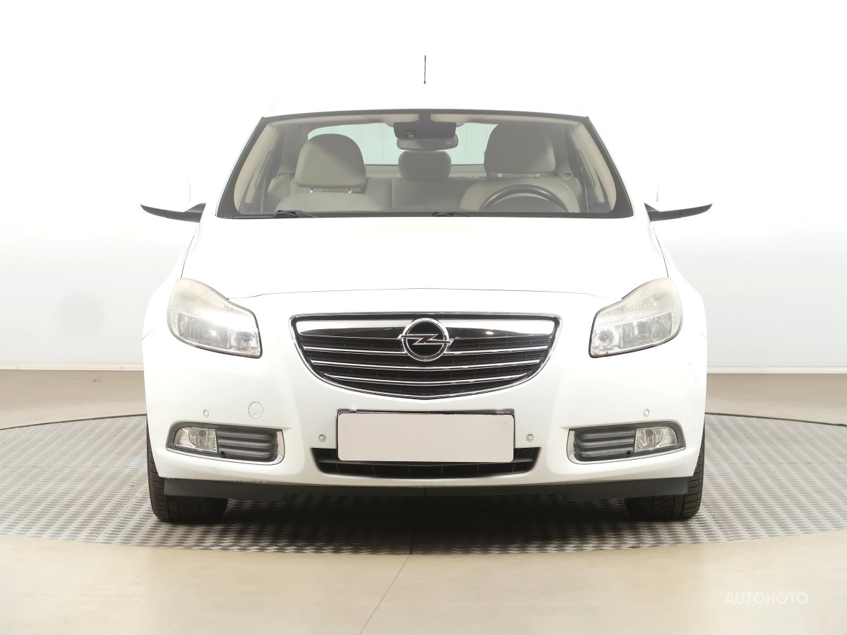 Opel Insignia, 2010 - pohled č. 2